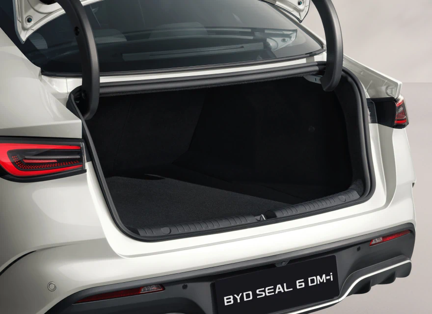 byd-seal-6-dmi-csomagtarto