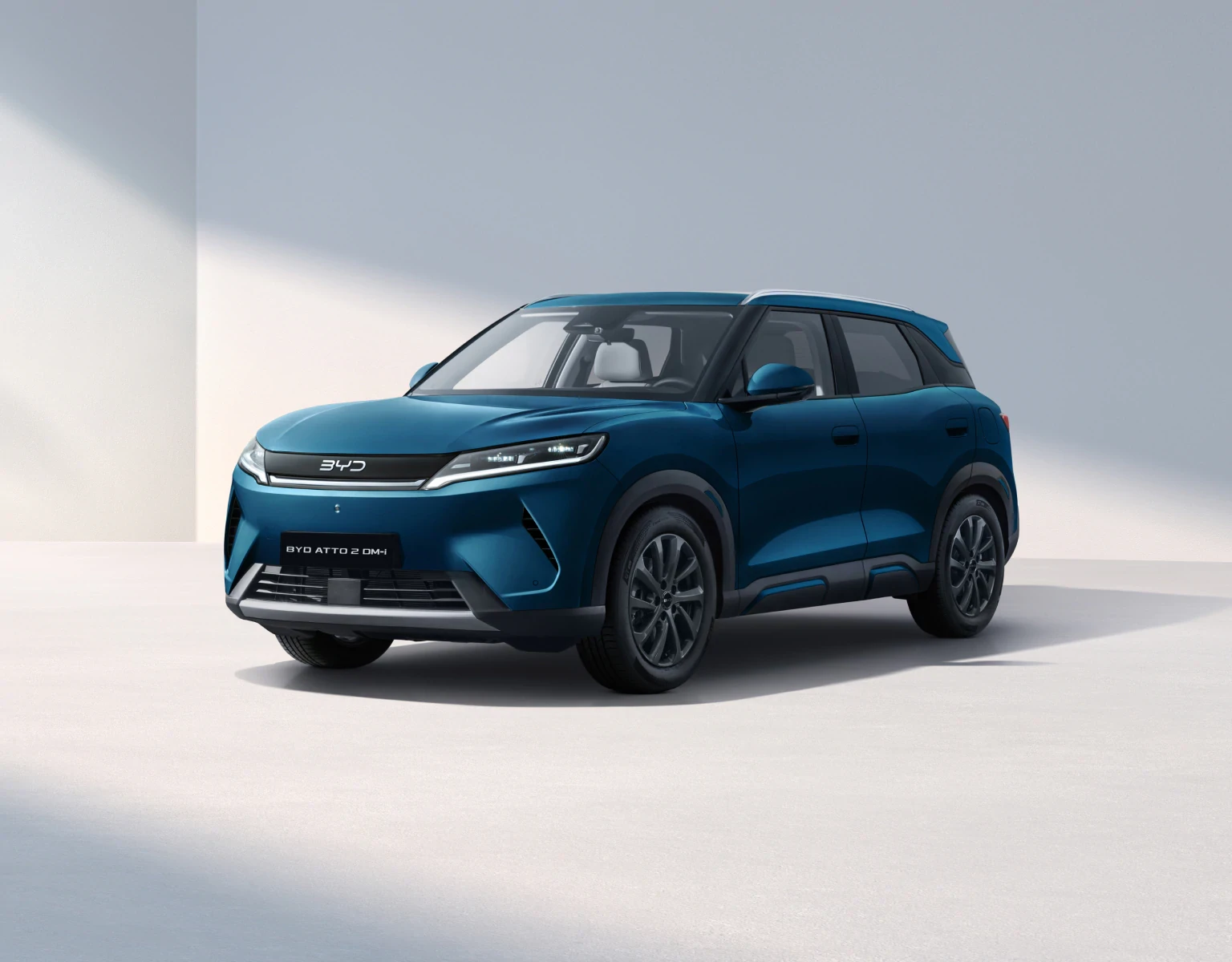 BYD ATTO 2 DM-i studió kép a külsőről