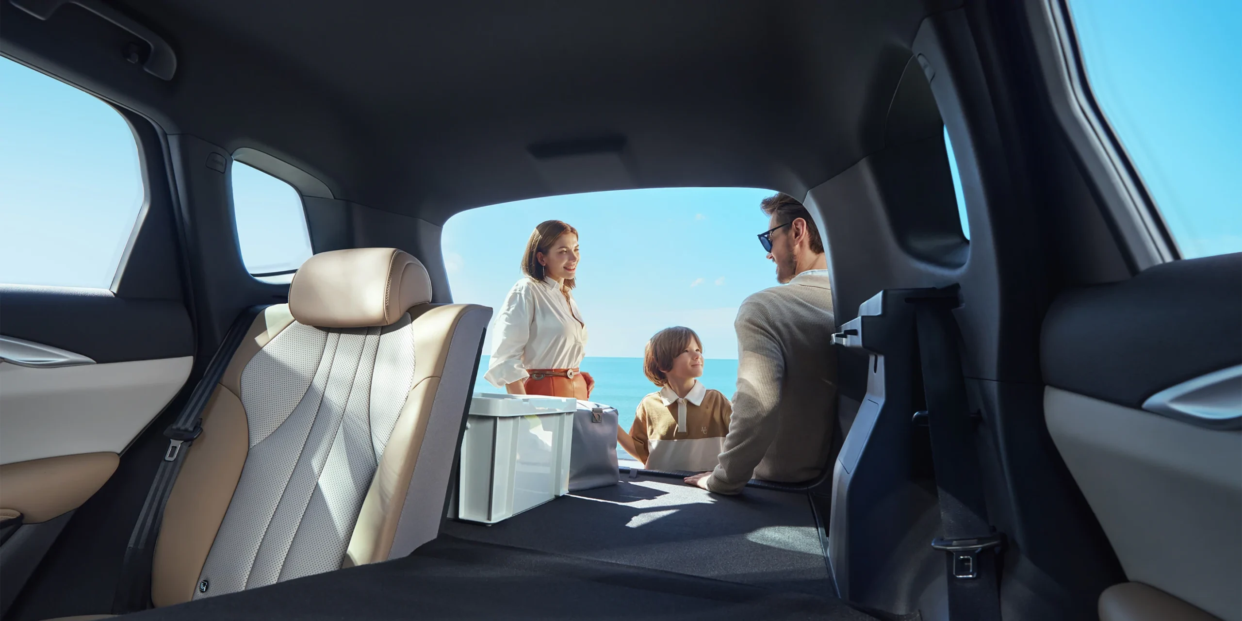 byd-sealion5-csomagter-csaladdal