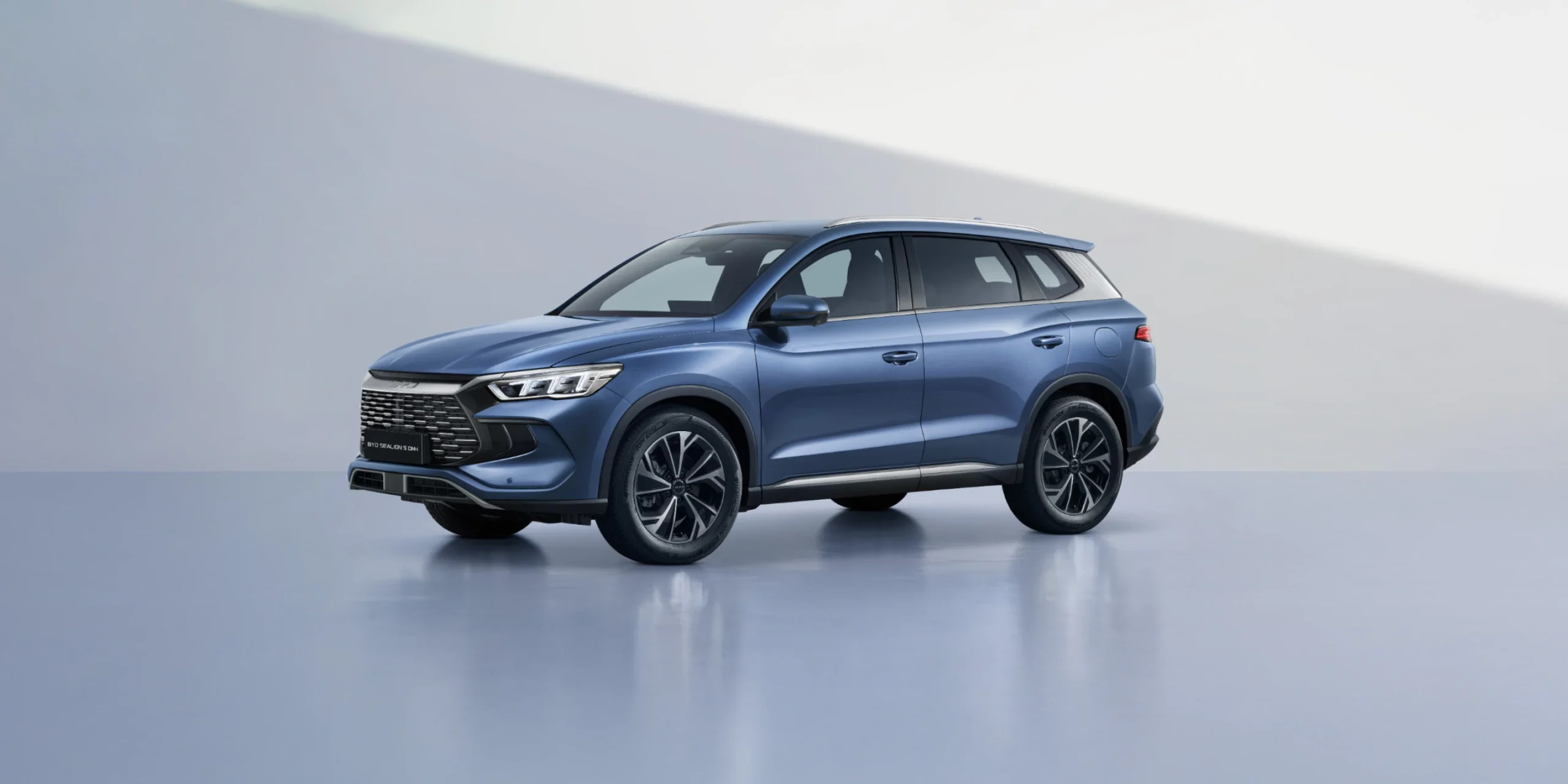 byd-sealion5-dmi-kulso-oldalrol