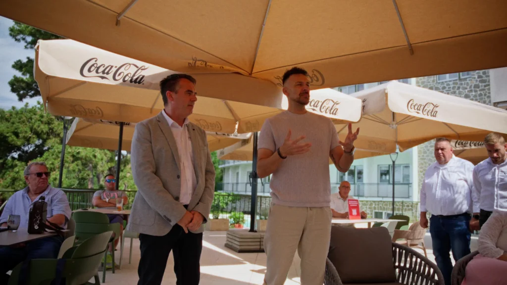 byd-roadshow-miki-laszlo-beszed