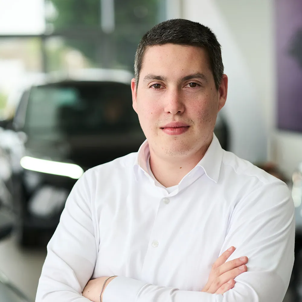 Bársony Dániel Értékesítő